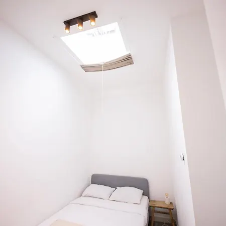 Apartment Tremendous 2-bedroom Serviced - 79 M2