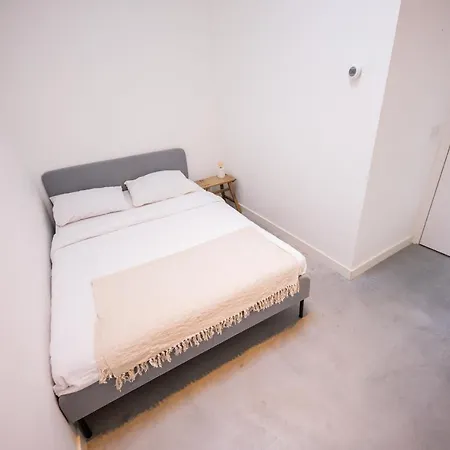 Apartament Tremendous 2-bedroom Serviced - 79 M2 Rotterdam