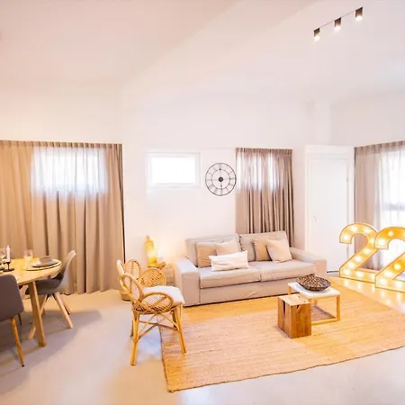 Tremendous 2-bedroom Serviced - 79 M2 * Rotterdam